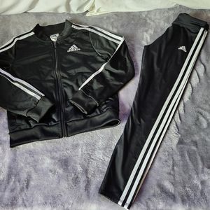 Girls M 10/12 Adidas Track Suit